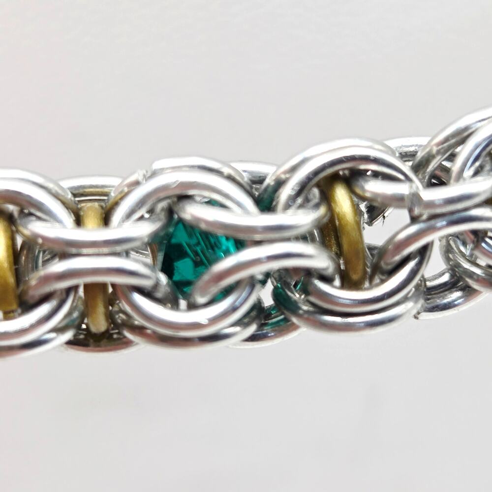 Hand Crafted Chainmaille Box Weave Stainless Captured Green Gem Necklace Unisex View 2